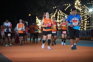BIB: 200
                            <button type="button" onclick="openModal(21494418)" class="btn btn-primary btn-sm float-right btn-popup" data-toggle="modal" data-target=".modal-high-quality">
                        <i class="fas fa-shopping-cart"></i> Add to Cart
                    </button>
                                            <button type="button" onclick="isThisMe(21494418, true)" class="btn btn-success btn-sm float-right btn-popup btn-isme hidden" data-toggle="tooltip" data-placement="bottom" title="นี่คือรูปของคุณใช่ไหม คลิกที่นี่เพื่อเอาเข้าอัลบั้ม">
                        <i class="fas fa-plus"></i> Add to album
                    </button>
                    <button type="button" onclick="isThisMe(21494418, false)" class="btn btn-warning btn-sm float-right btn-popup btn-isnotme hidden">
                        <i class="fas fa-ban"></i> Remove from album
                    </button>